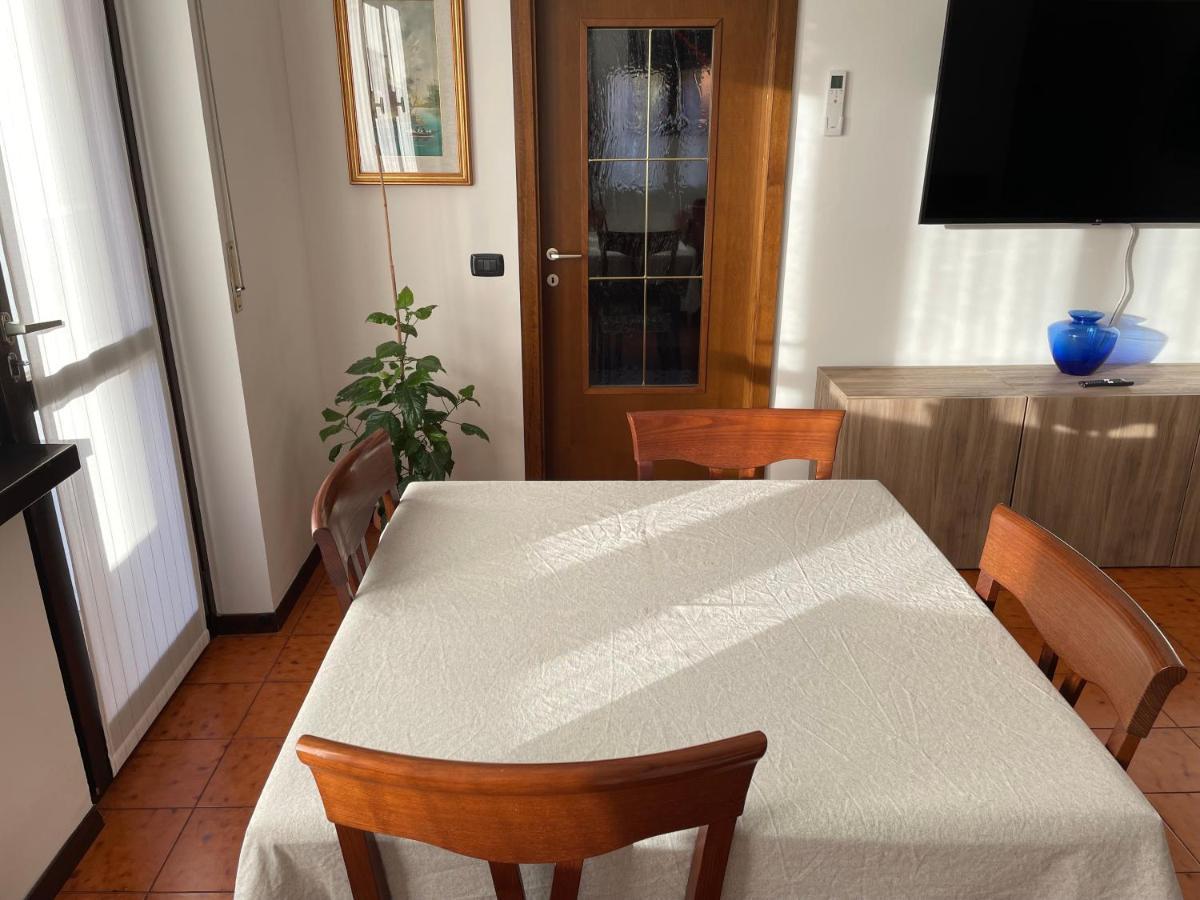 Appartamento Spazioso Con 3 Camere Da Letto ريفا ديل غاردا المظهر الخارجي الصورة