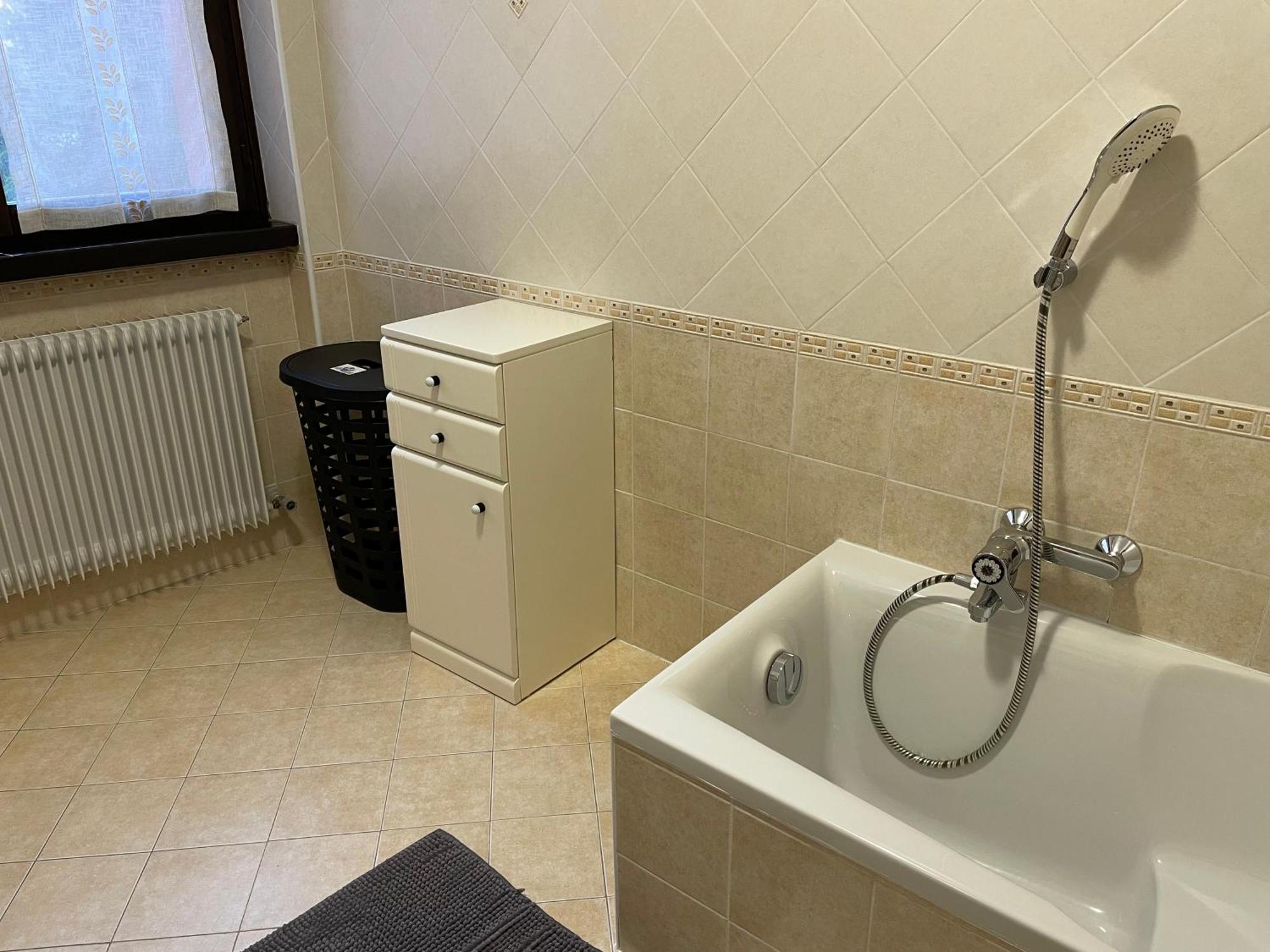 Appartamento Spazioso Con 3 Camere Da Letto ريفا ديل غاردا المظهر الخارجي الصورة