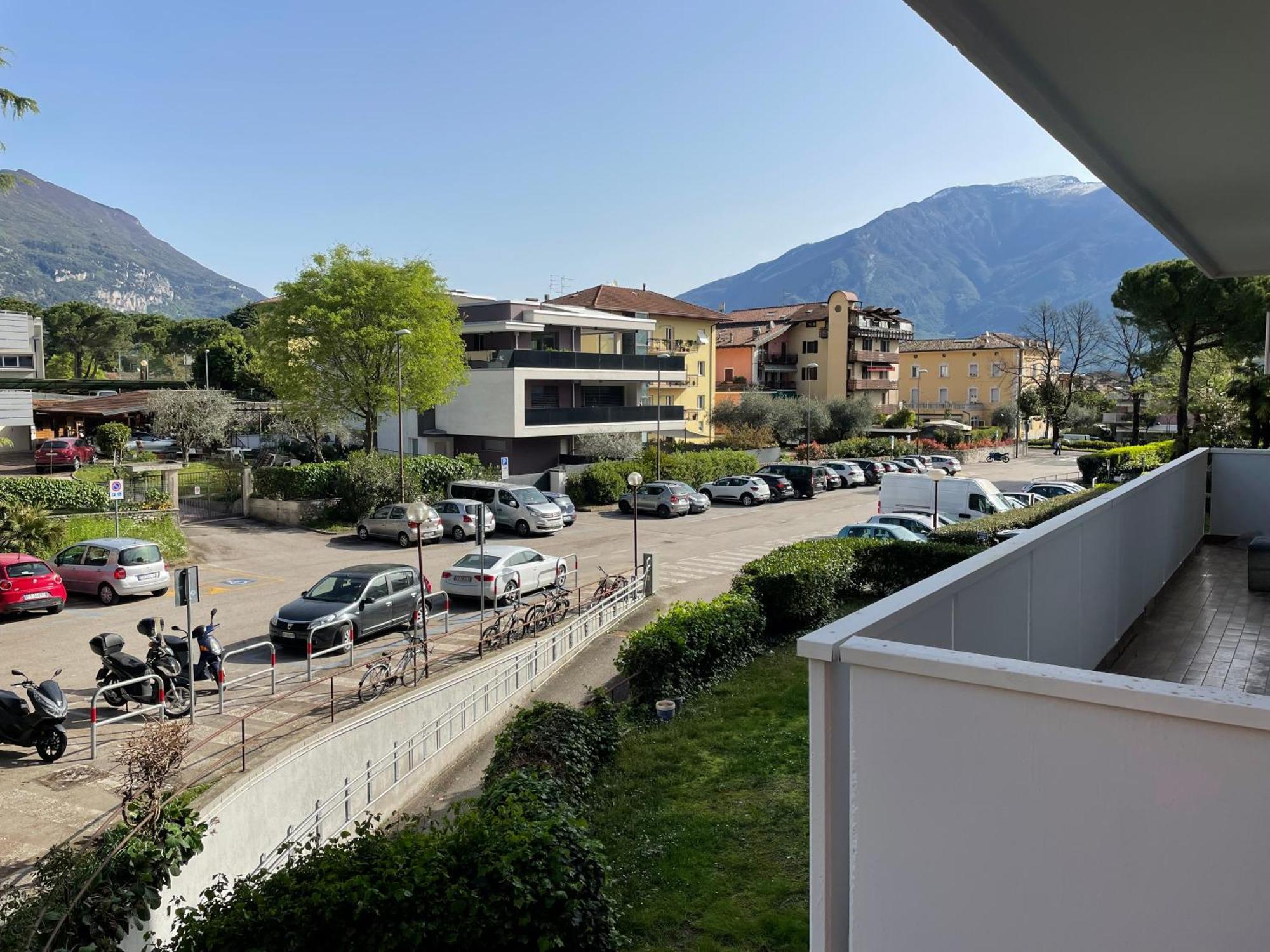 Appartamento Spazioso Con 3 Camere Da Letto ريفا ديل غاردا المظهر الخارجي الصورة