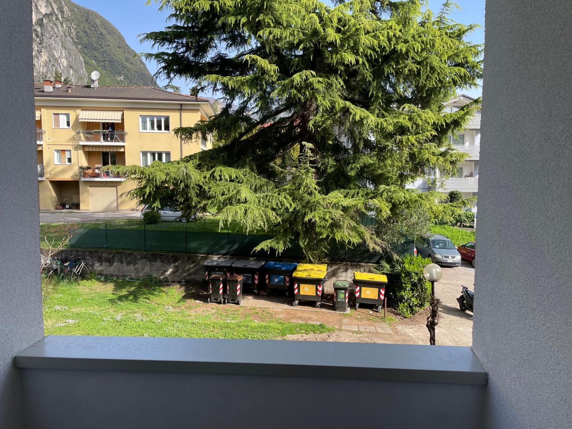 Appartamento Spazioso Con 3 Camere Da Letto ريفا ديل غاردا المظهر الخارجي الصورة
