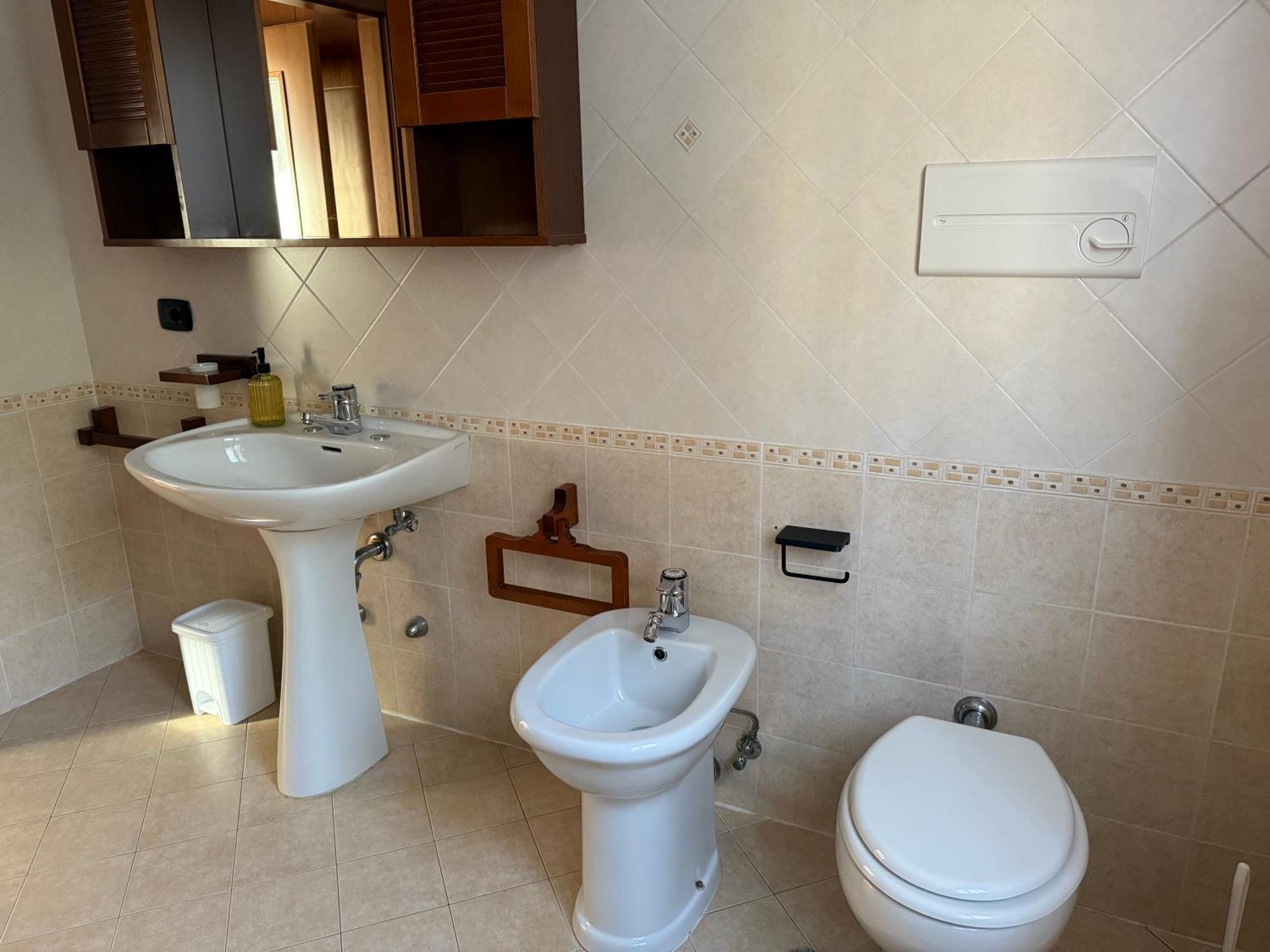 Appartamento Spazioso Con 3 Camere Da Letto ريفا ديل غاردا المظهر الخارجي الصورة